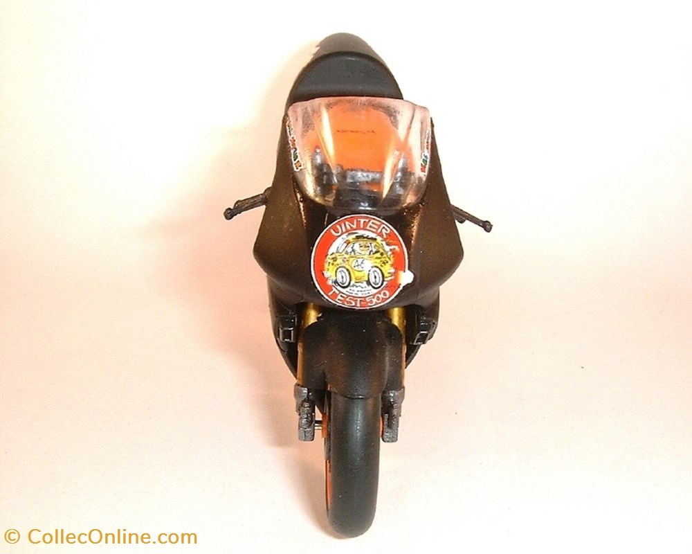 modeles reduits motos honda 1999 nsr 500 valentino rossi