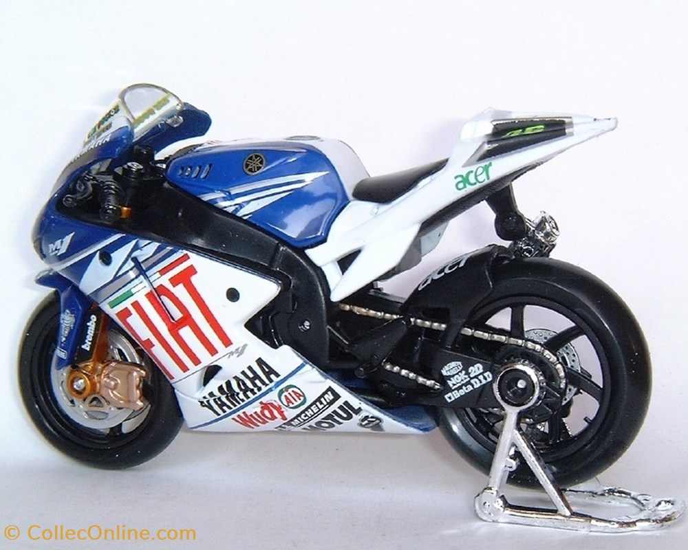modeles reduits motos yamaha 2007 yzr m1 valentino rossi
