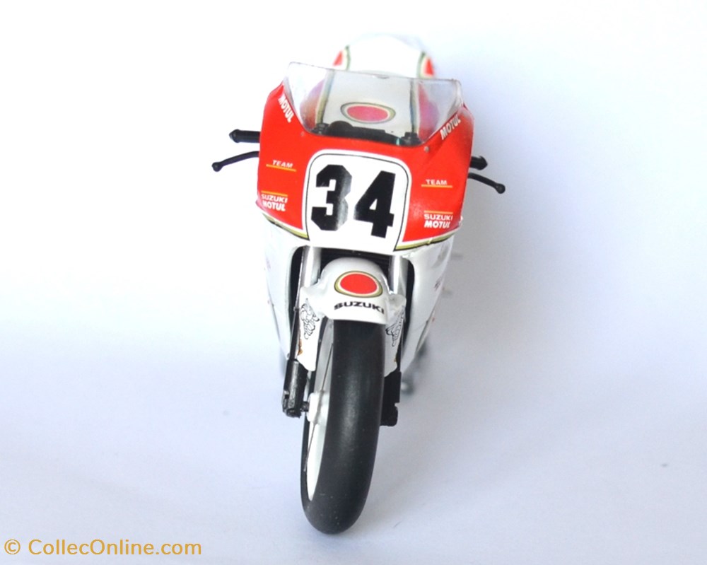1993 - RGV 500 - Kevin Schwantz 3 modeles reduits motos suzuki 1993 rgv 500 kevin schwantz