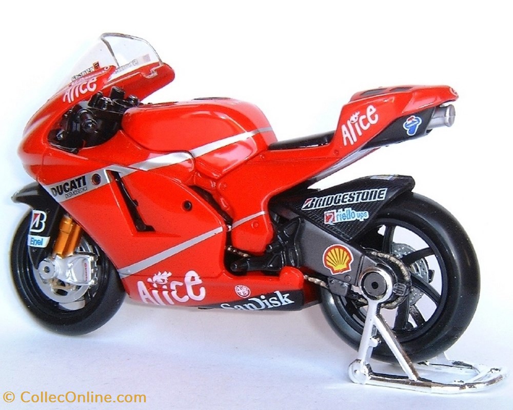 2008 - GP.08 - Casey Stoner 2 modeles reduits motos ducati 2008 gp 08 casey stoner