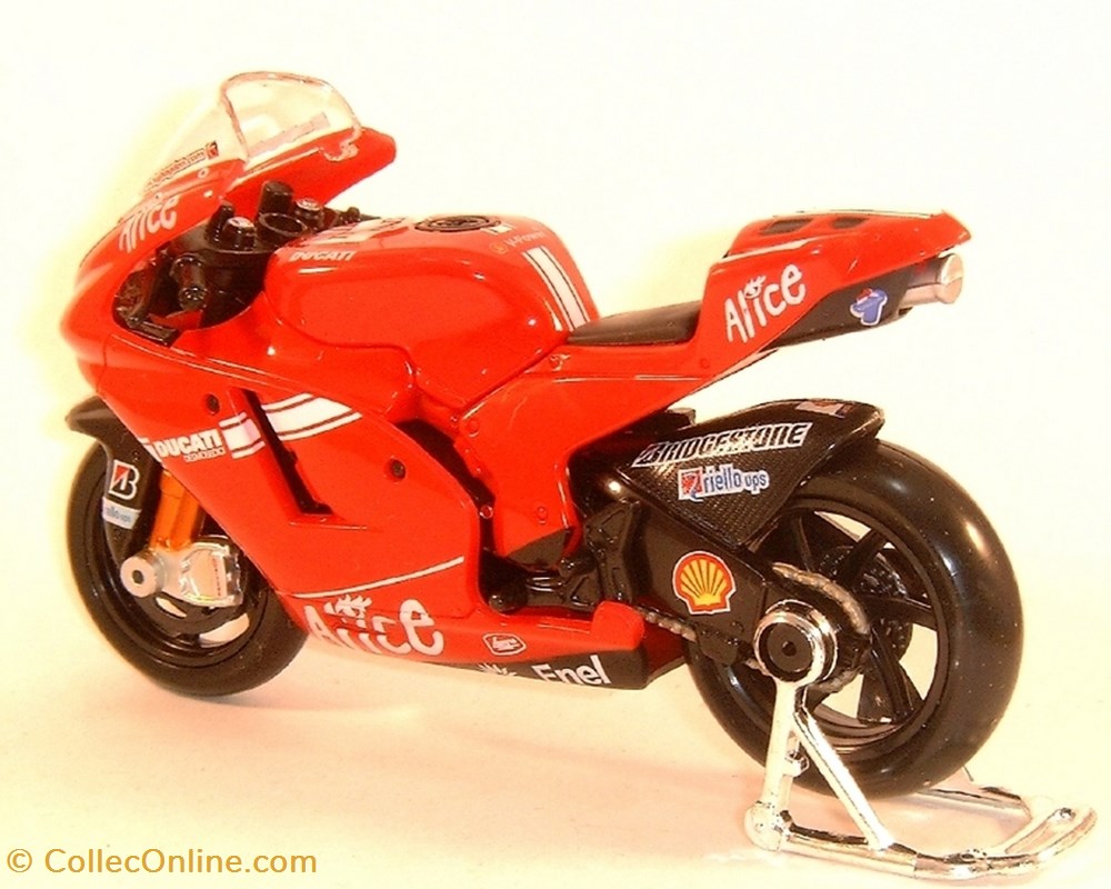 2009 - GP.09 - Nicky Hayden 2 modeles reduits motos ducati 2009 gp 09 nicky hayden
