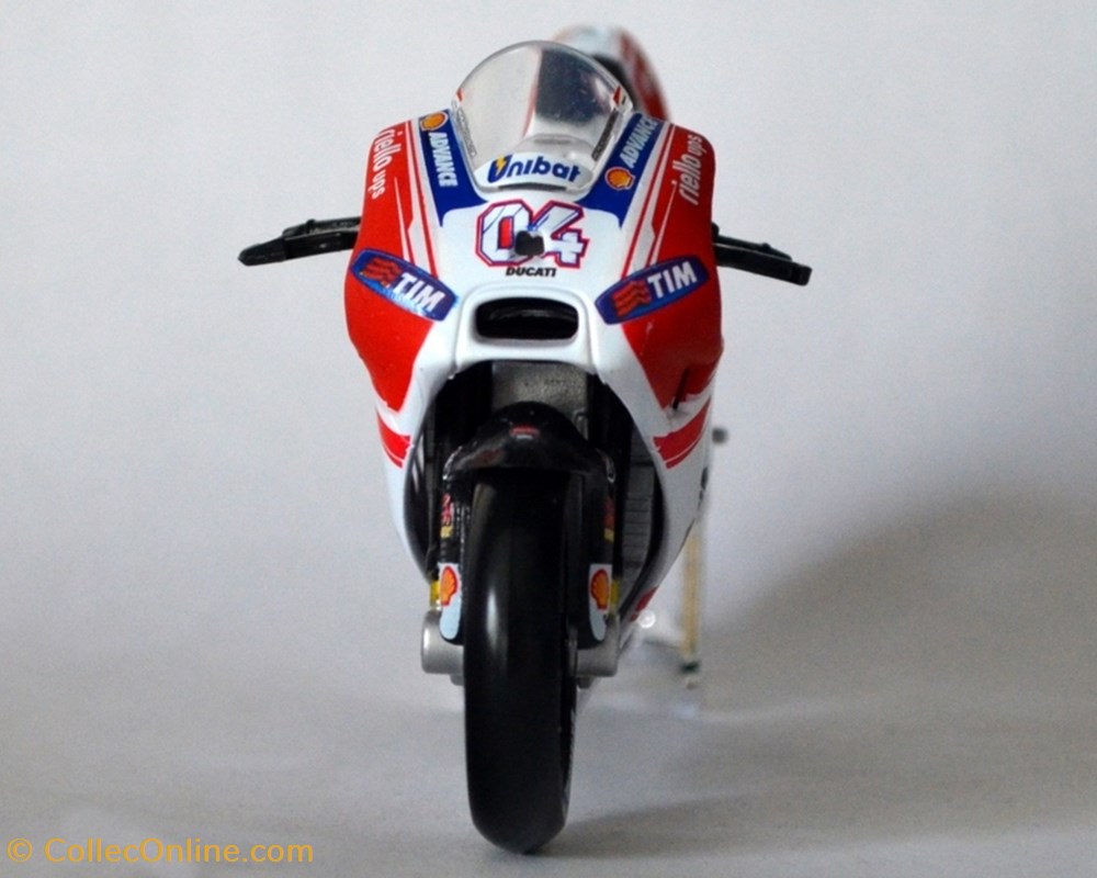 2015 - GP.15 - Andrea Dovizioso 3 modeles reduits motos ducati 2015 gp 15 andrea dovizioso