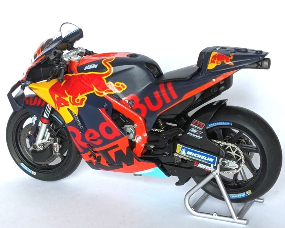 KTM RC16 modeles reduits motos ktm rc16