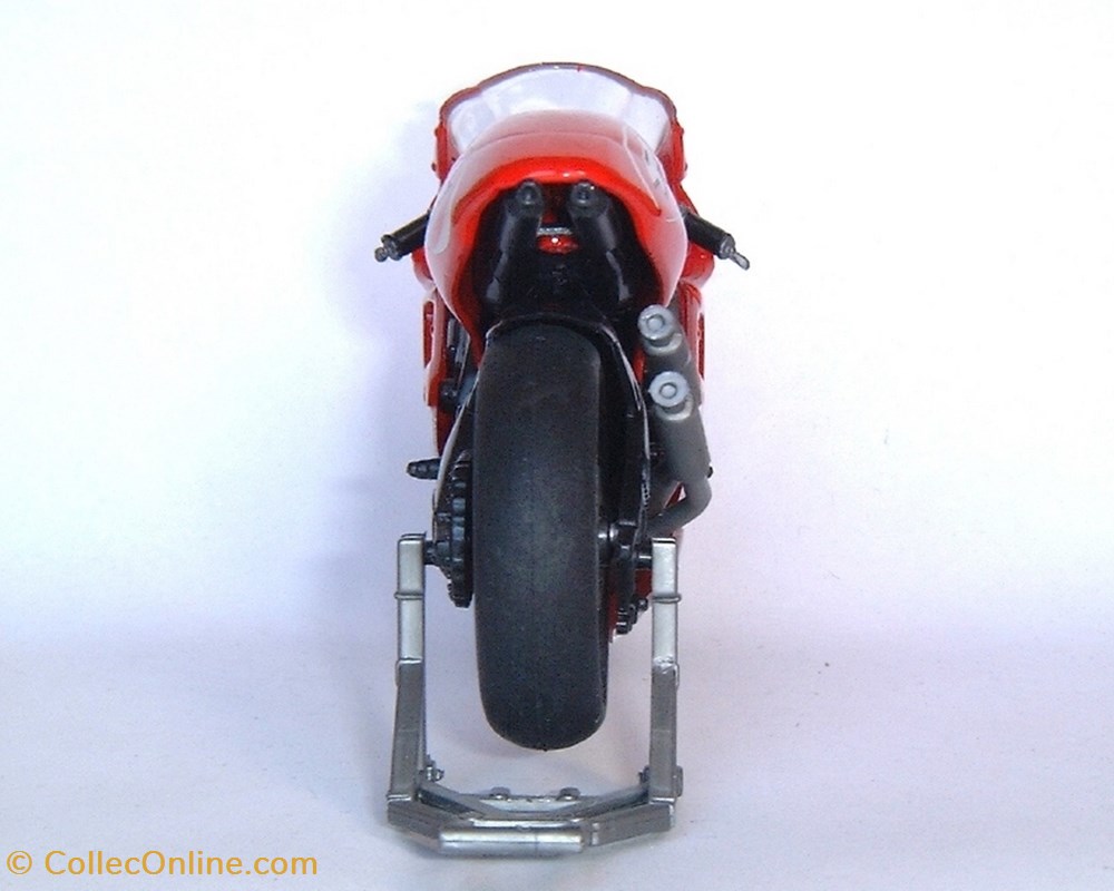 modeles reduits motos yamaha 2000 yzr 500 max biaggi