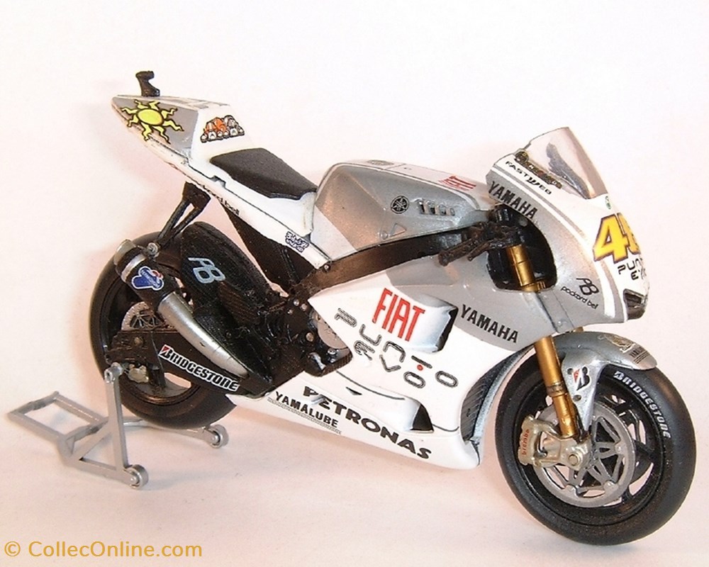 modeles reduits motos yamaha 2009 yzr m1 estoril valentino rossi