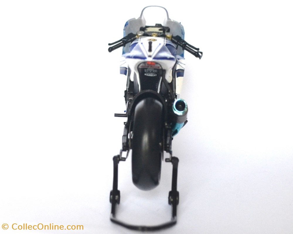 modeles reduits motos yamaha 2010 yzr m1
