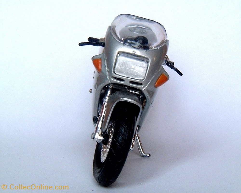 1998 - 900 SS Final Edition 3 modeles reduits motos ducati 1998 900 ss final edition