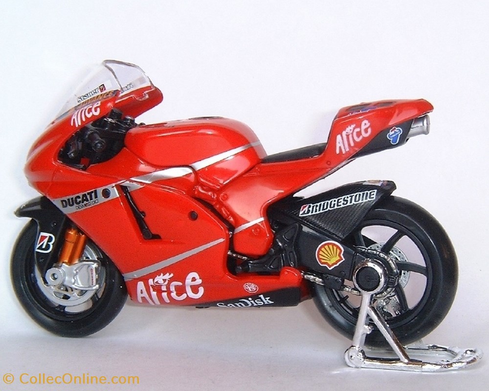 2007 - GP.07 - Casey Stoner 2 modeles reduits motos ducati 2007 gp 07 casey stoner