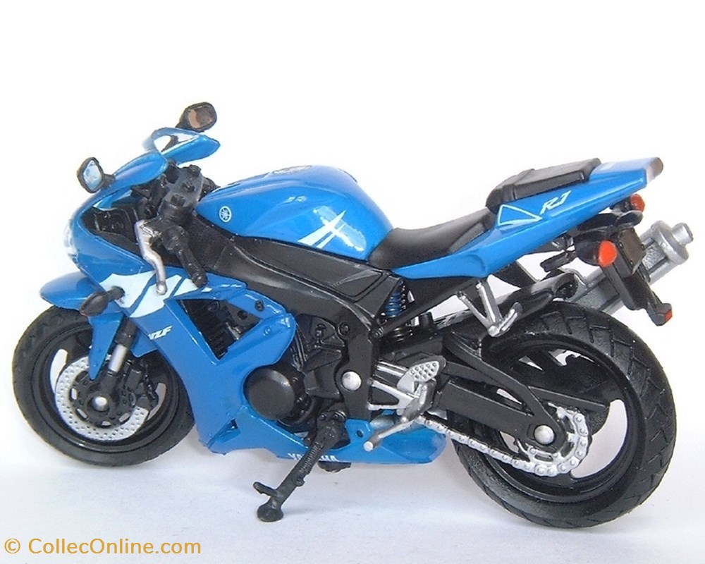 modele reduit moto yamaha 2002 yzf 1000 r1