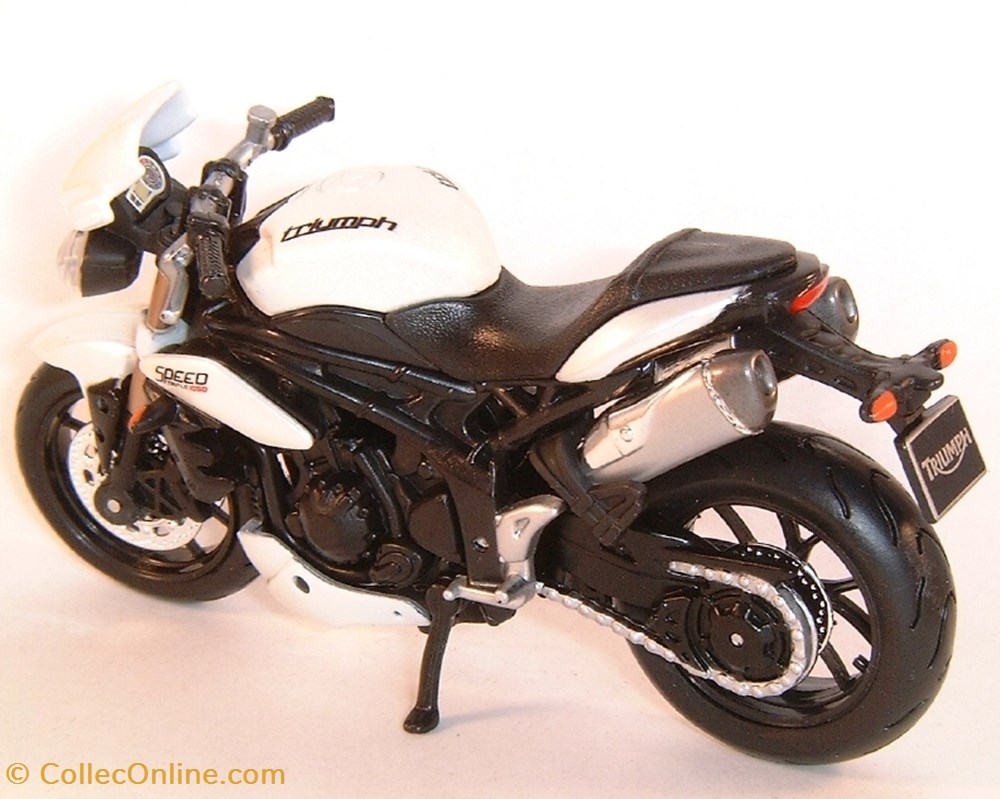 modeles reduits motos triumph 1050 streep triple