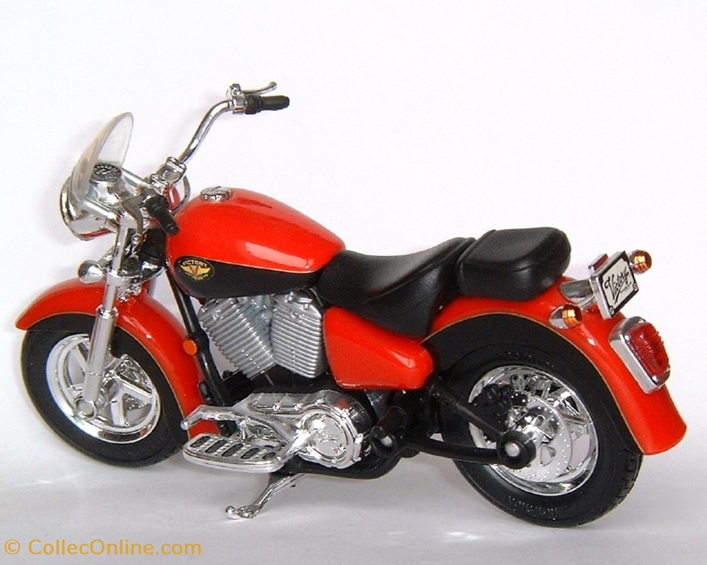 Victory V92 C 2 modeles reduits motos victory v92 c