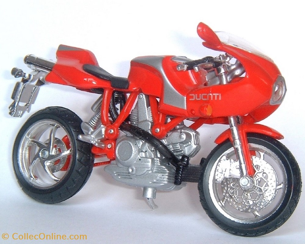modeles reduits motos ducati 2001 900 m h e