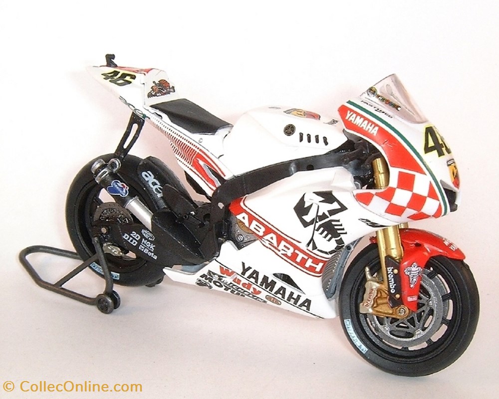 modeles reduits motos yamaha 2007 yzr m1 valentino rossi