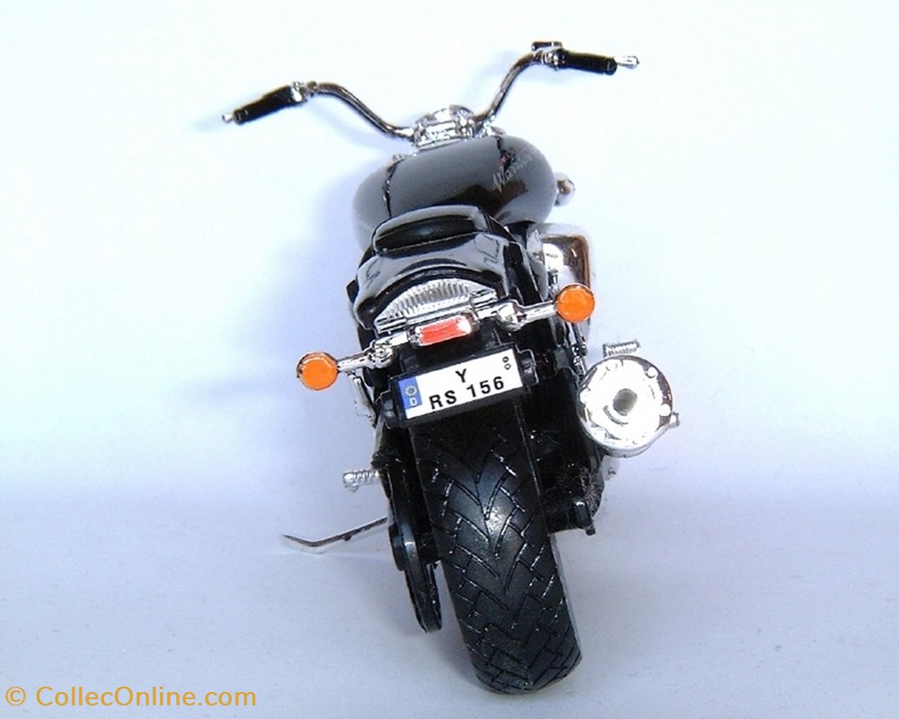 modele reduit moto yamaha 2004 xv 1700 warrior