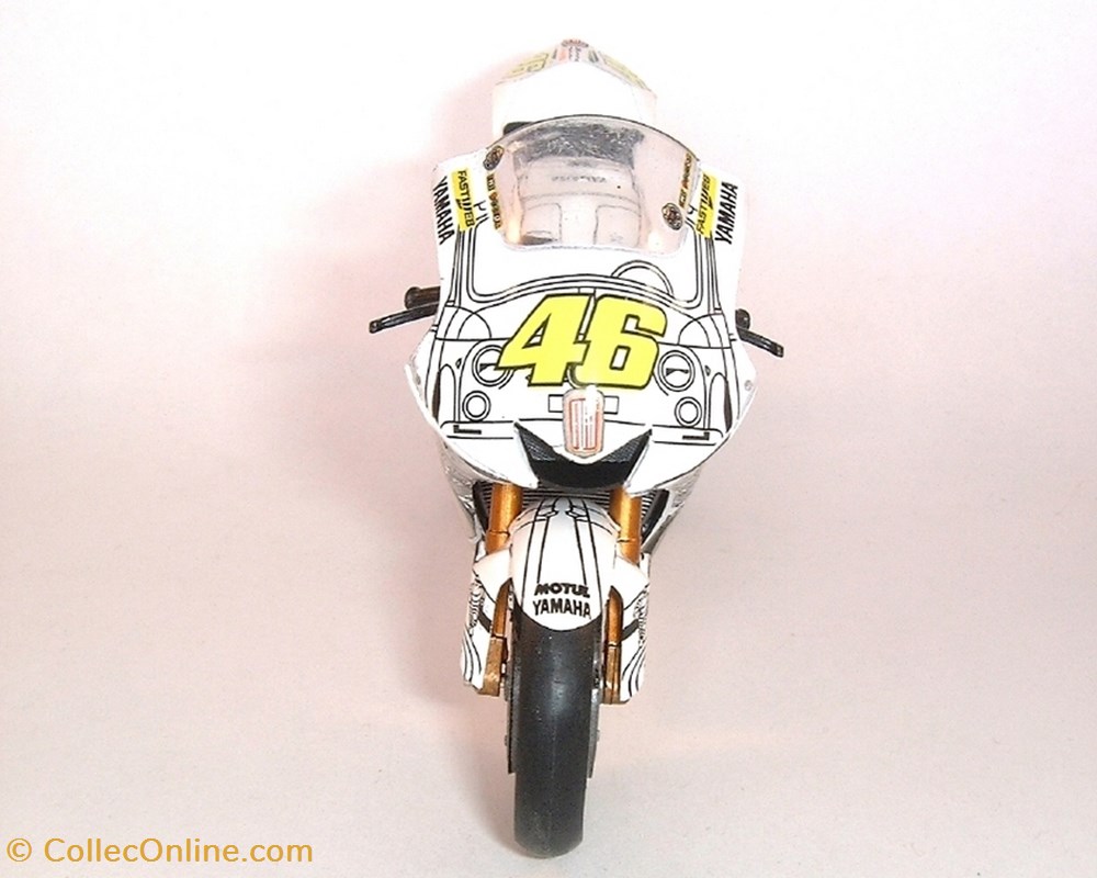 modeles reduits motos yamaha 2007 yzr m1 valentino rossi