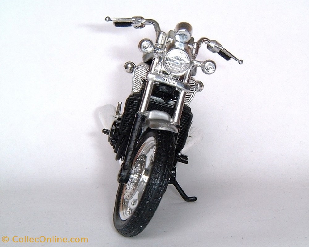 modeles reduits motos yamaha 1985 v max 1200