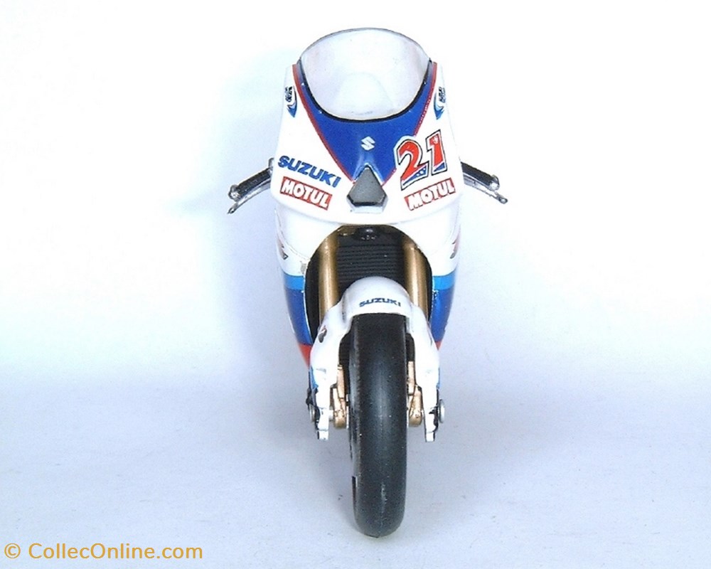 2005 - GSV-R 1000 - John Hopkins 3 modeles reduits motos suzuki 2005 gsv r 1000 john hopkins