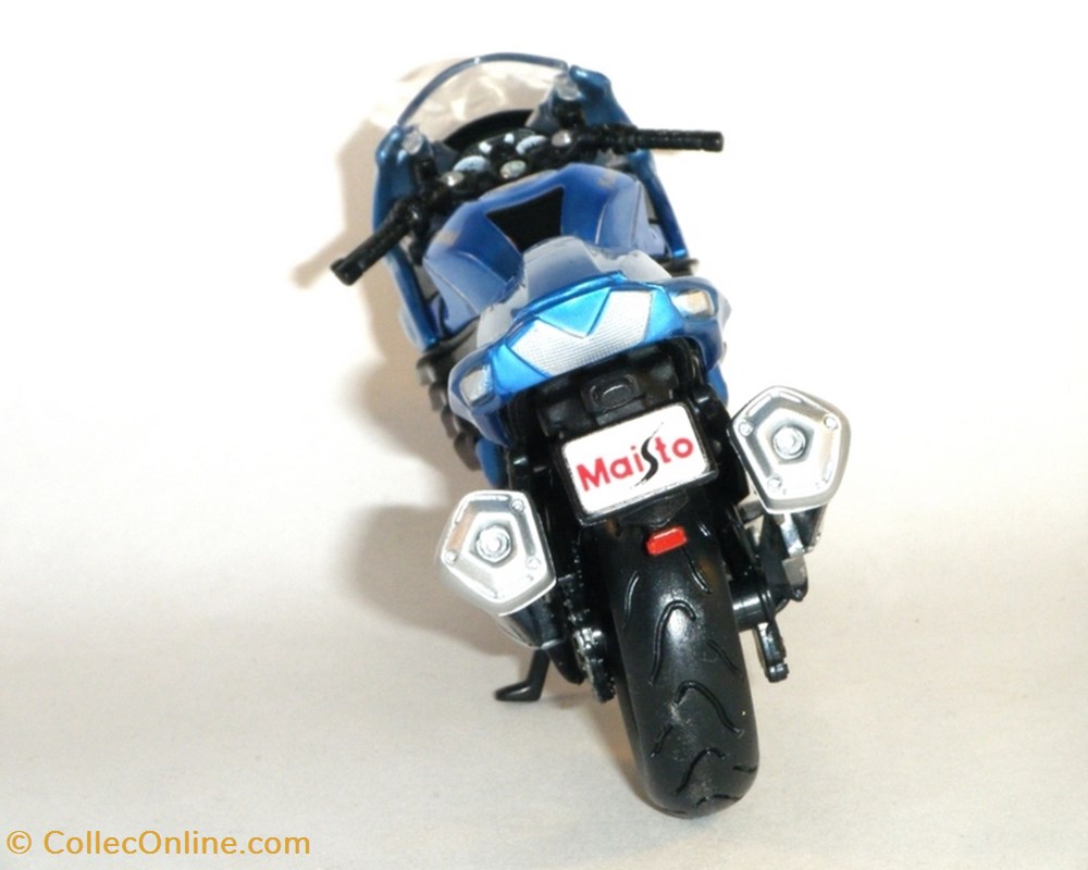 2012 - ZZR 1400 4 modeles reduits motos kawasaki 2012 zzr 1400