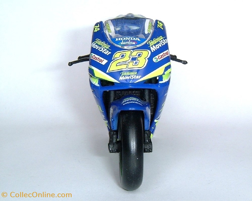 Honda RC 211 V 3 modeles reduits motos honda rc 211 v