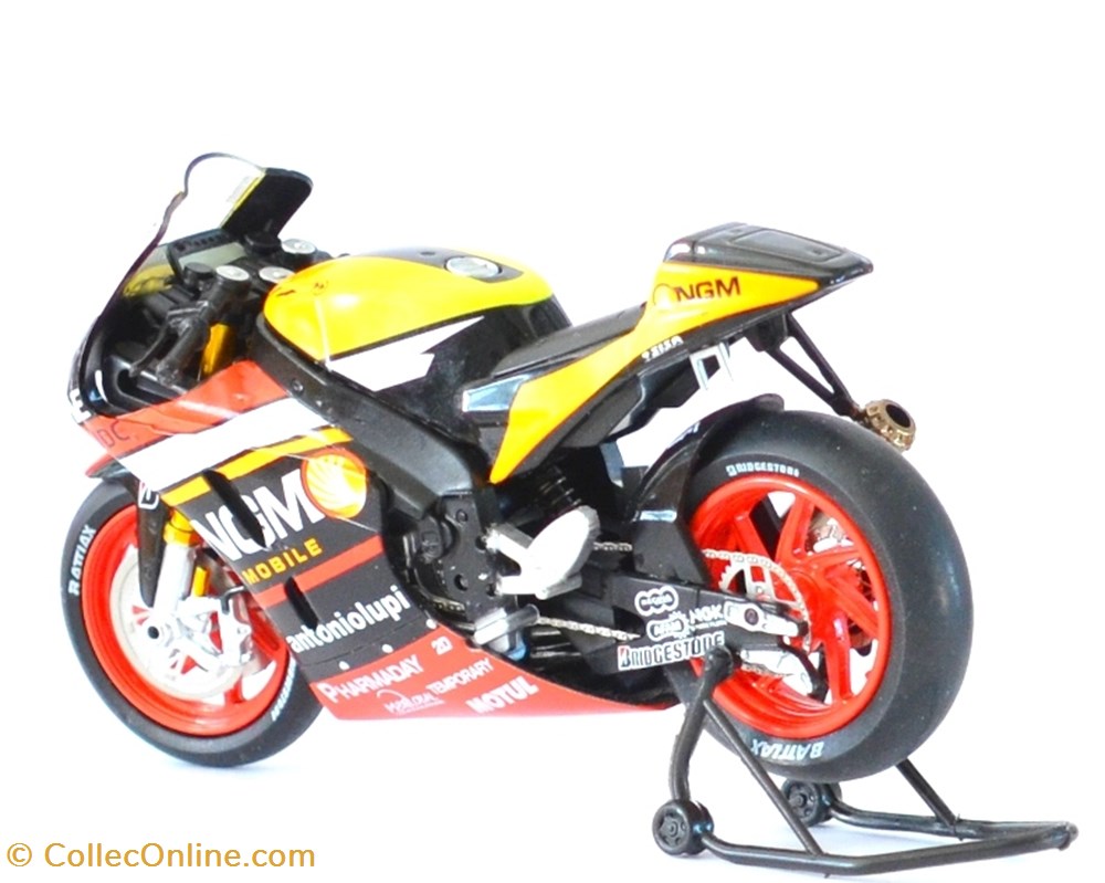 modeles reduits motos yamaha 2014 yzr m1 colin edwards