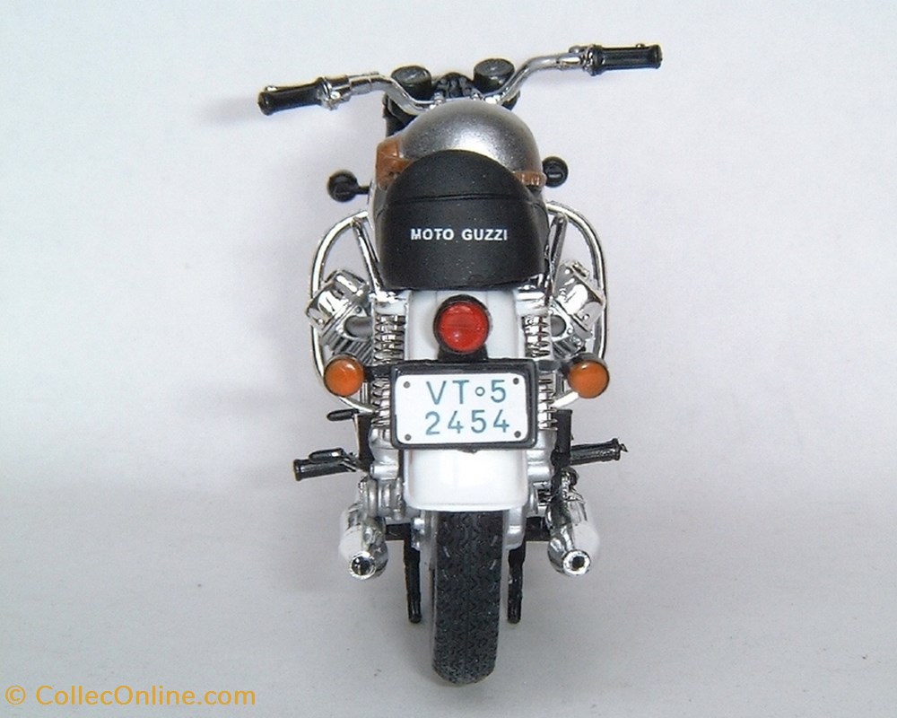 1971 - Joe + Moto Guzzi 750 V7 Spécial 4 modeles reduits motos 1971 joe moto guzzi 750 v7 special