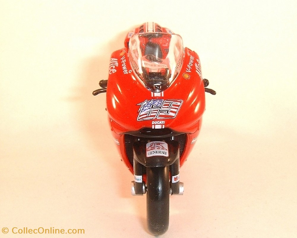 2009 - GP.09 - Nicky Hayden 3 modeles reduits motos ducati 2009 gp 09 nicky hayden