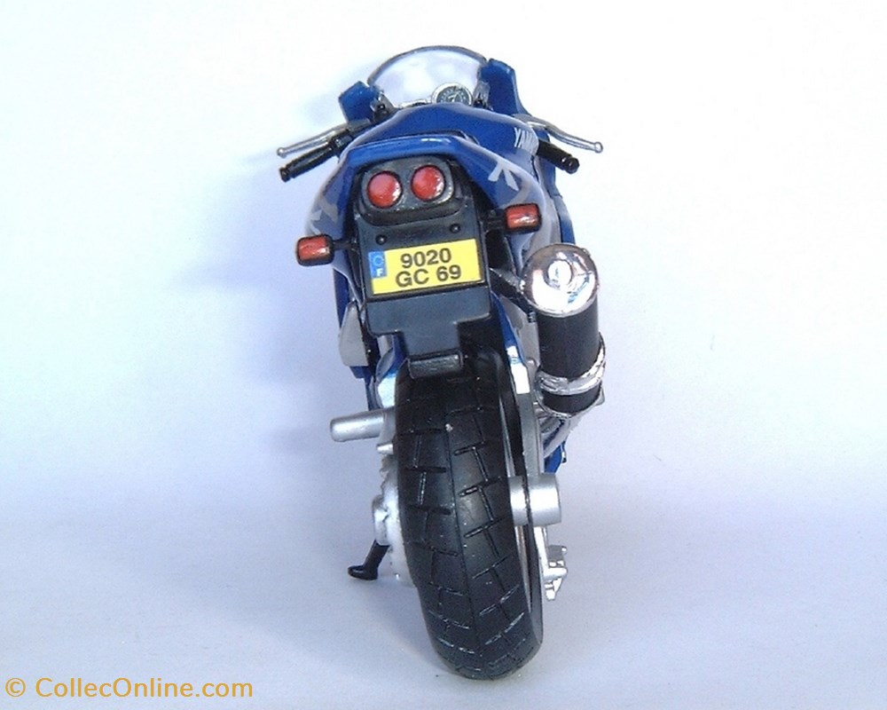 1998 - YZF 1000 R1 4 modele reduit moto yamaha 1998 yzf 1000 r1