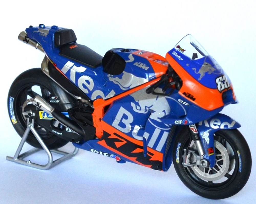 KTM RC16 modeles reduits motos ktm rc16