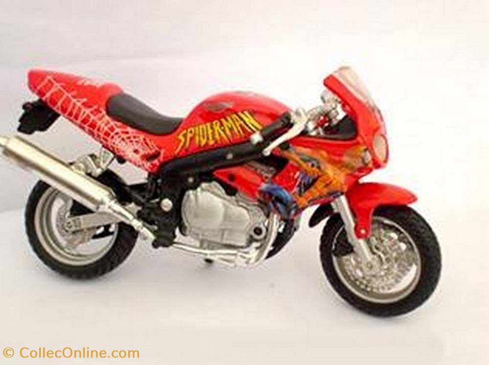 2000 - Sprint RS 955i - Spider-Man modele reduit moto triumph 2000 sprint rs 955i spider man
