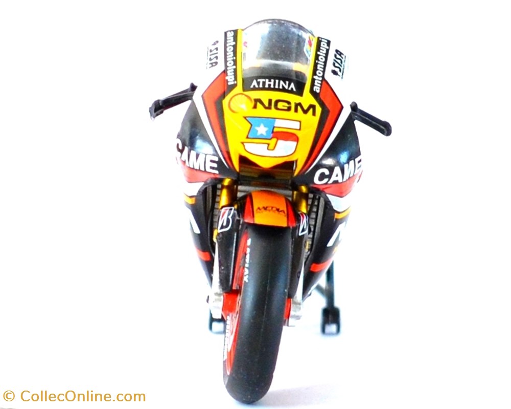 modeles reduits motos yamaha 2014 yzr m1 colin edwards
