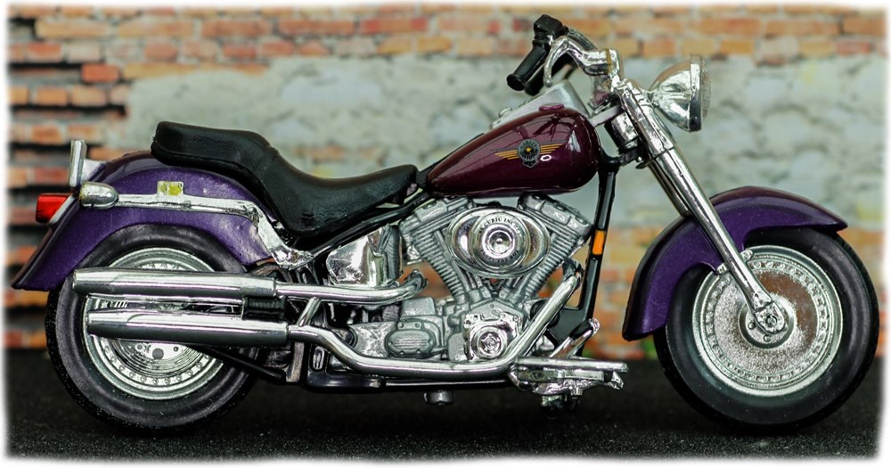 modeles reduits motos harley davidson 2002 flstf 1450 softail fat boy
