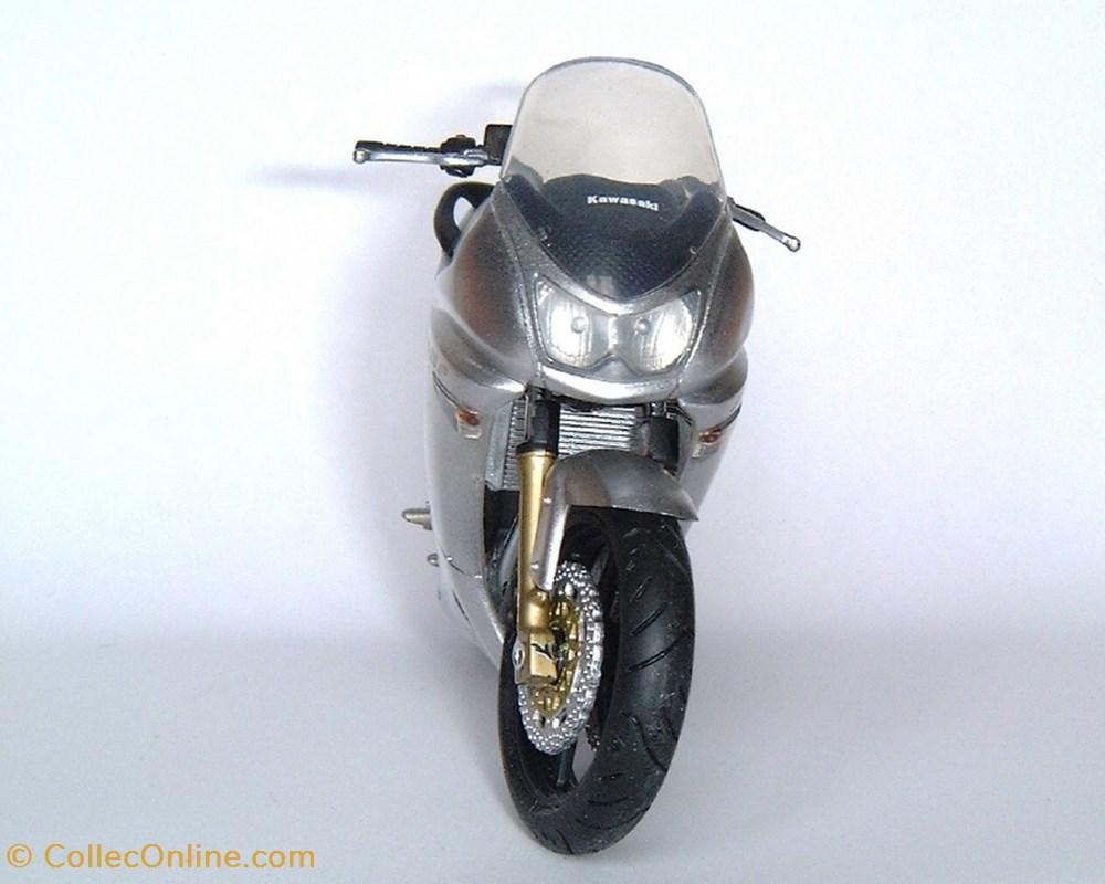 2006 - ER-6 F 3 modele reduit moto kawasaki 2006 er 6 f