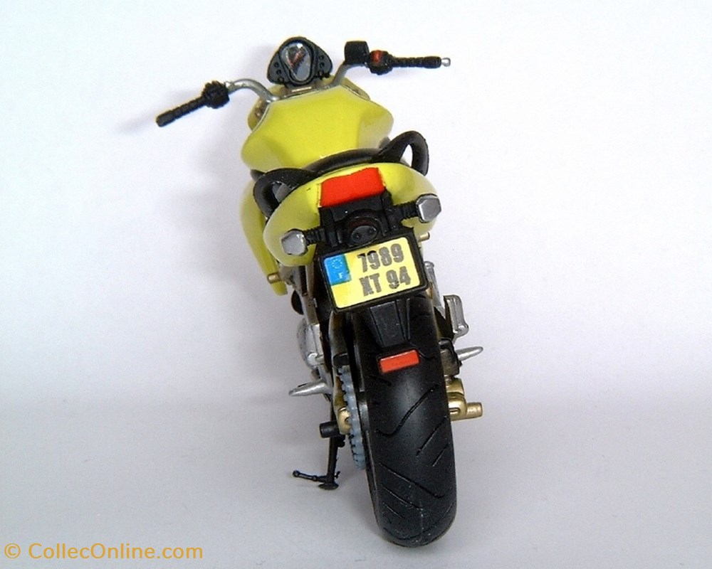 2006 - ER-6 N 4 modele reduit moto kawasaki 2006 er 6 n