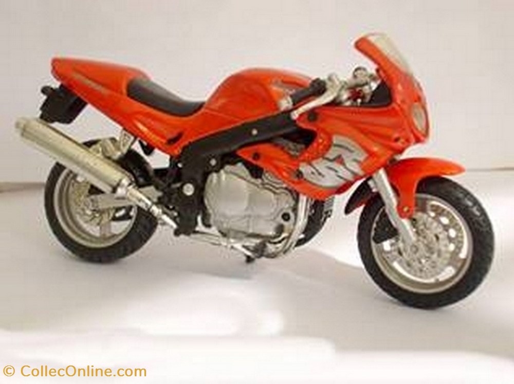 2000 - Sprint RS 955i modele reduit moto triumph 2000 sprint rs 955i