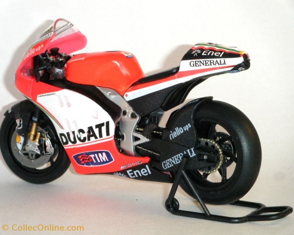 modeles reduits motos ducati 2012 gp 12 valentino rossi
