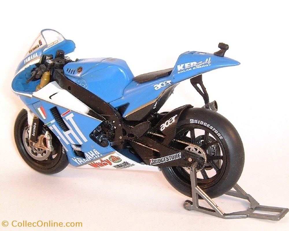 modeles reduits motos yamaha 2008 yzr m1 valentino rossi