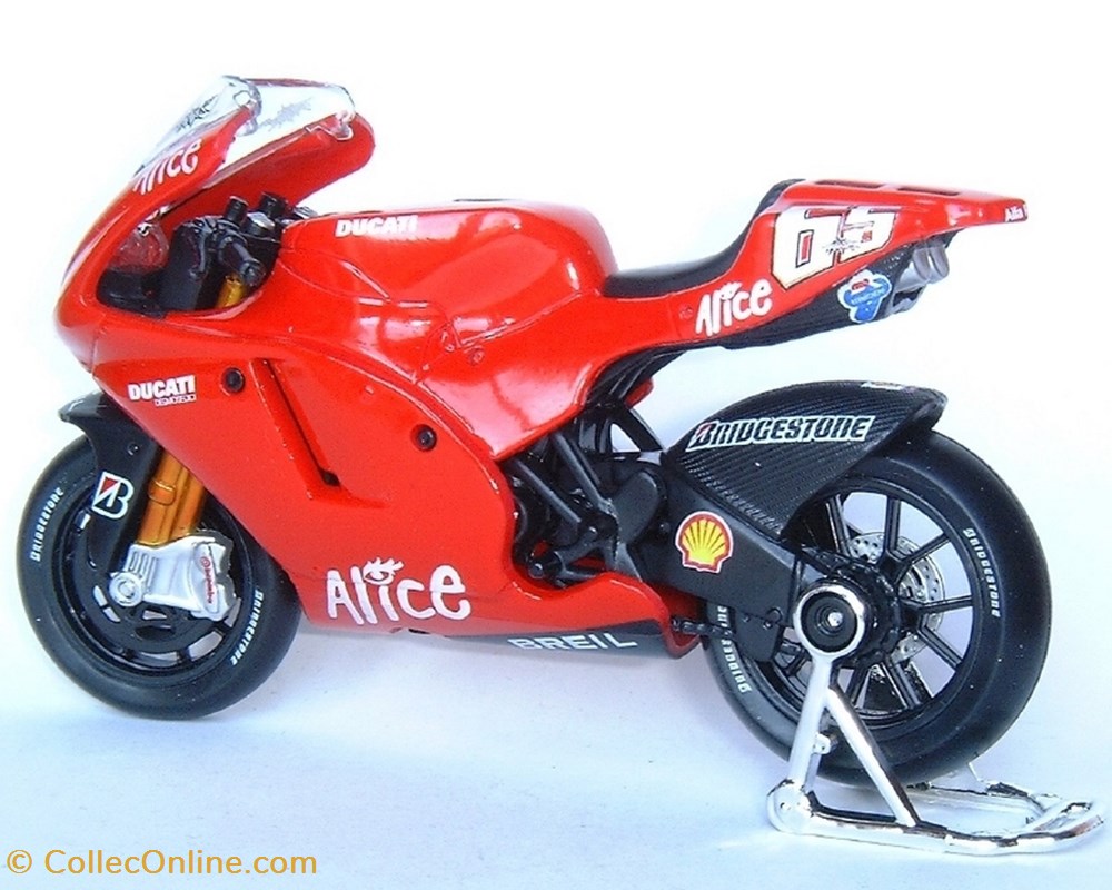 2006 - GP.06 - Loris Capirossi 2 modeles reduits motos ducati 2006 gp 06 loris capirossi