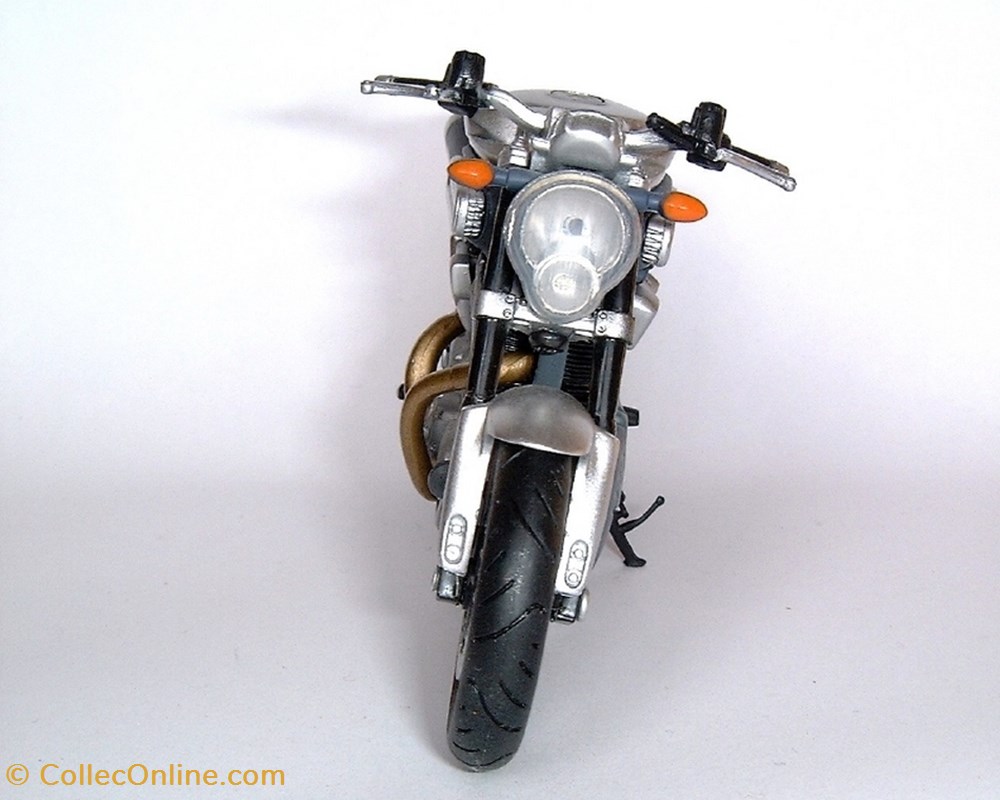 modeles reduits motos yamaha 2005 mt 01