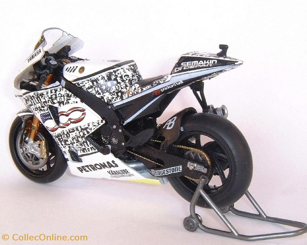 modeles reduits motos yamaha 2010 yzr m1 laguna seca valentino rossi