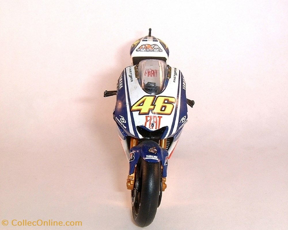modeles reduits motos yamaha 2009 yzr m1 valentino rossi