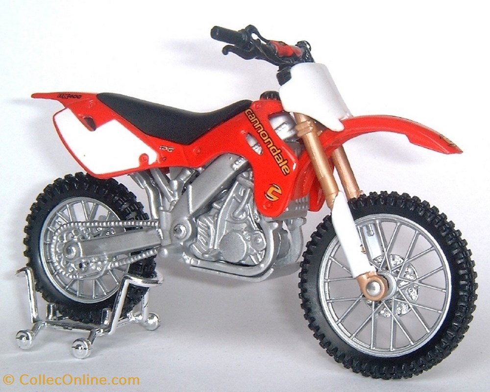 2003 - MX 400 modele reduit moto 2003 mx 400