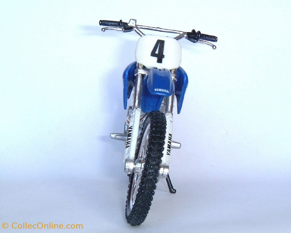 modele reduit moto yamaha 2001 yz 400 f