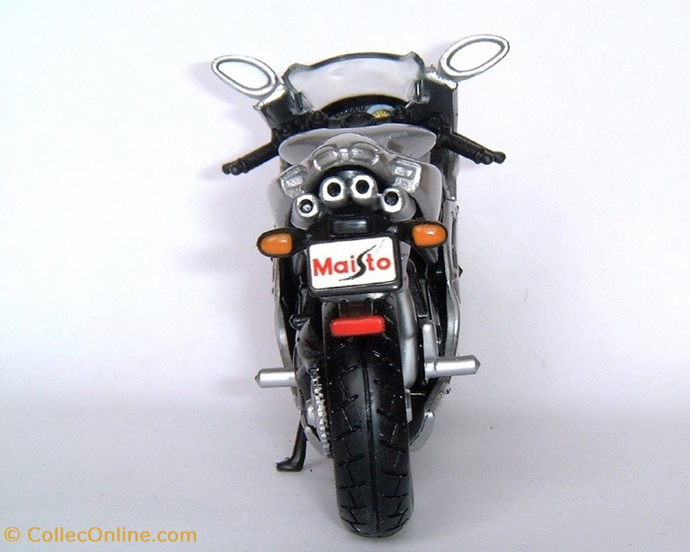 2002 - F4 750 S 1+1 4 modeles reduits motos mv agusta 2002 f4 750 s 1 1