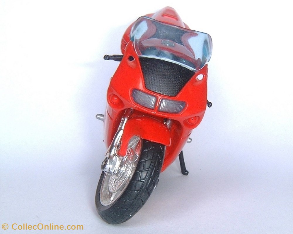 modeles reduits motos honda 1992 nr 750