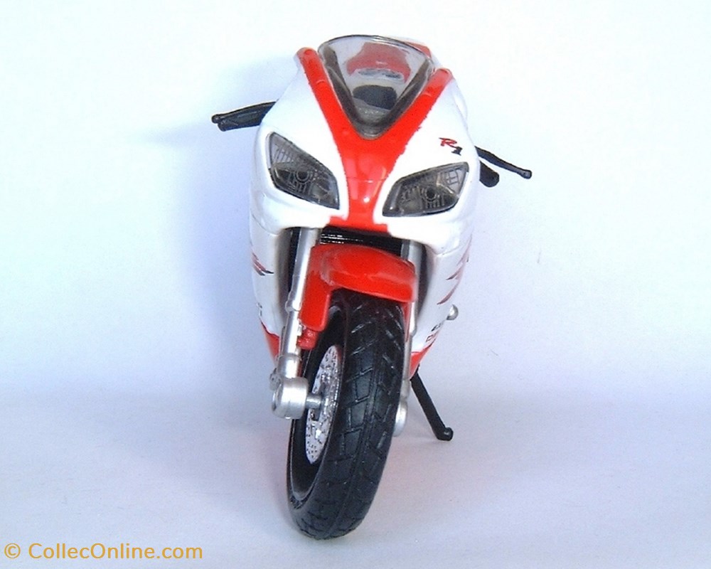 modele reduit moto yamaha 1998 yzf 1000 r1