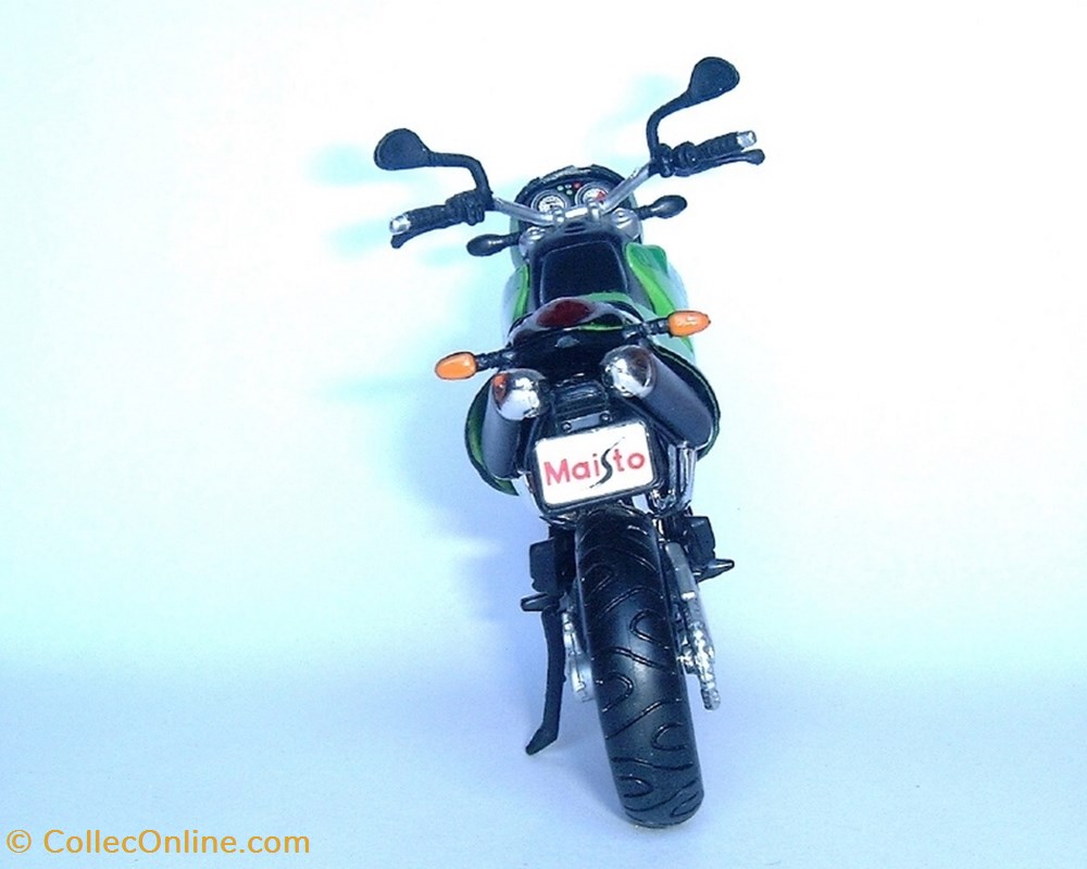 1999 - 640 Duke II 4 modeles reduits motos ktm 1999 640 duke ii