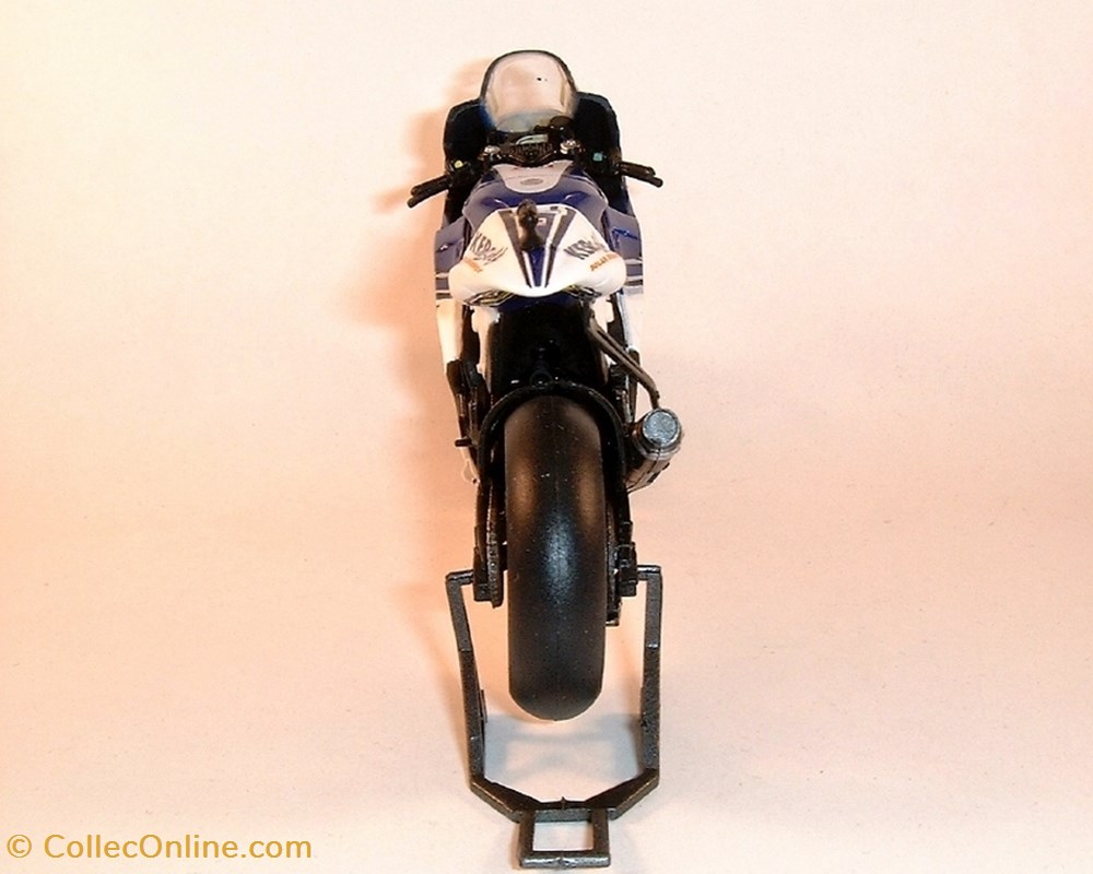 modeles reduits motos yamaha 2008 yzr m1 valentino rossi