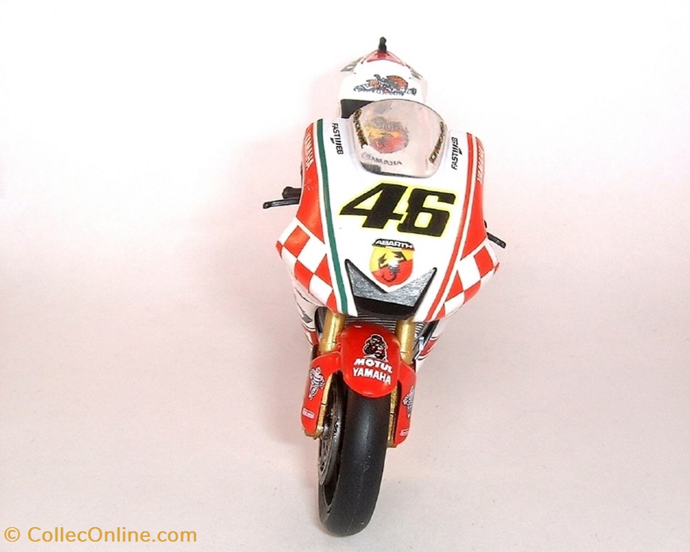 modeles reduits motos yamaha 2007 yzr m1 valentino rossi
