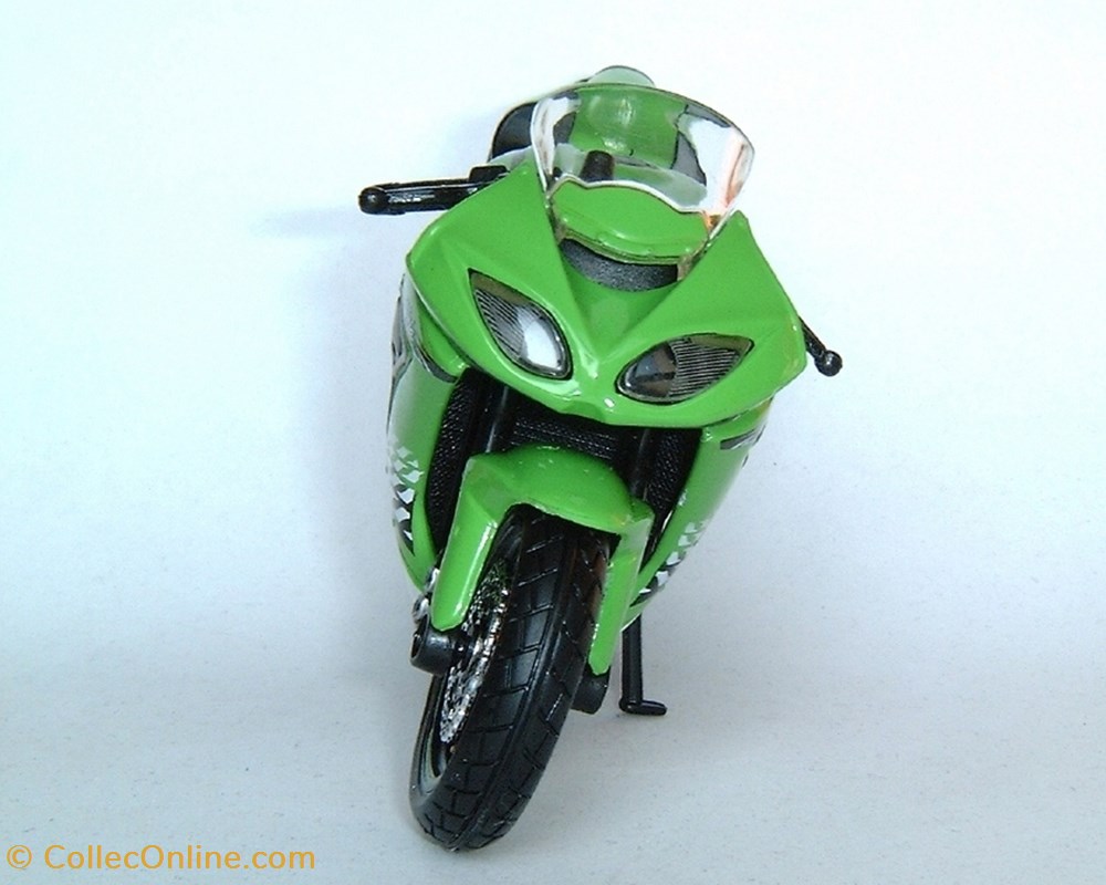 2010 - ZX-10R Ninja 3 modeles reduits motos kawasaki 2010 zx 10r ninja