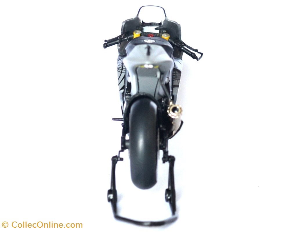modeles reduits motos yamaha 2013 yzr m1 m t valentino rossi